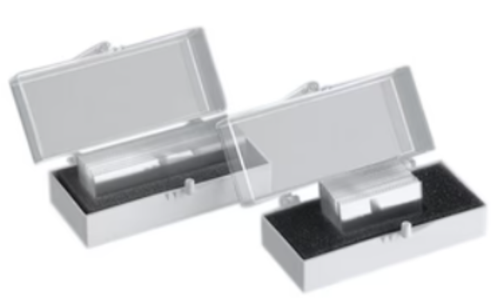 Marienfeld Microscope Coverslip Glass 22x32 mm; Rectangle, Borosilicate Glass Thickness 0.13-0.16 mm, 100pcs/Vial, 10 vials/box